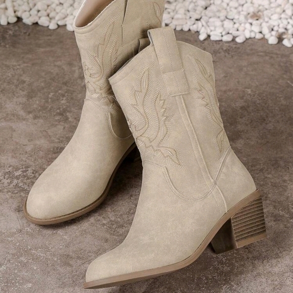 Women's Vintage Fashionable Western Style Embroidered Cowboy Boots - Picture 6 of 7